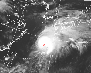 発達中の台風13号(赤外衛星画像18:30 気象庁HP)