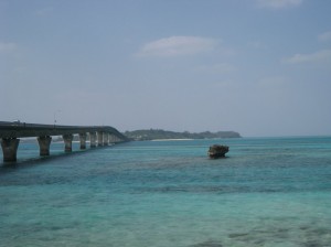 宮古島と池間島をつなぐ橋