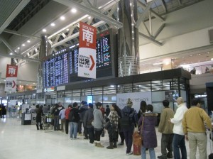 出国ラッシュの成田空港