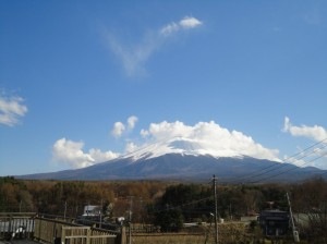 富士山の頭上でホップアップ