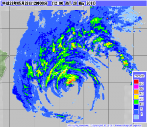 台風の雨雲 (気象庁HP 雨レーダー12:00)