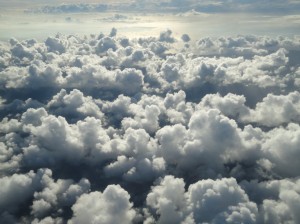 湿った空気による積雲の群集 (房総半島)