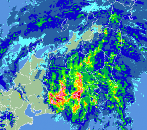 関東にも発達した雨雲 (国交省レーダー 21:00)