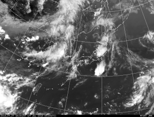 寒冷Lの南東で雷雲発達 (気象庁赤外衛星 18:00)