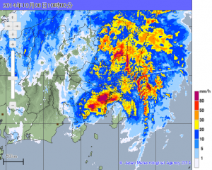台風本体の発達した雨雲 (気象庁レーダ 10:00)