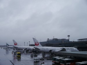 東京は冷たい雨です