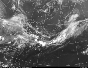 十島村のテーパリングクラウド　(気象庁衛星画像 06:00)