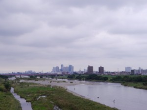 天気回復遅れる (東京 多摩川)