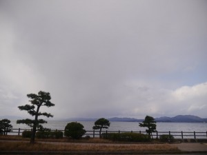 宍道湖の雨脚