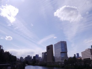 春霞みの空 (東京市ヶ谷)