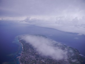 沖縄は前線で曇天
