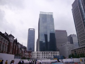 東京駅曇り空