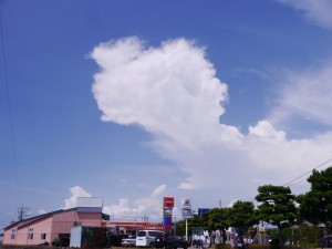 飛び出す雲 (長崎県大村市)