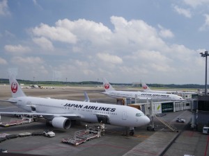 晴天の成田空港