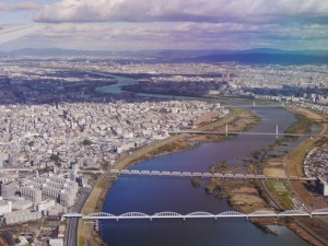 寒気の雲が多め (大阪 淀川)
