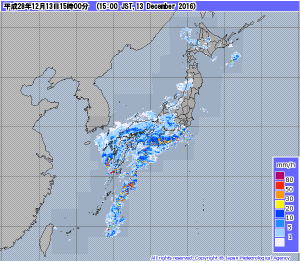西日本南岸で雨雲発達